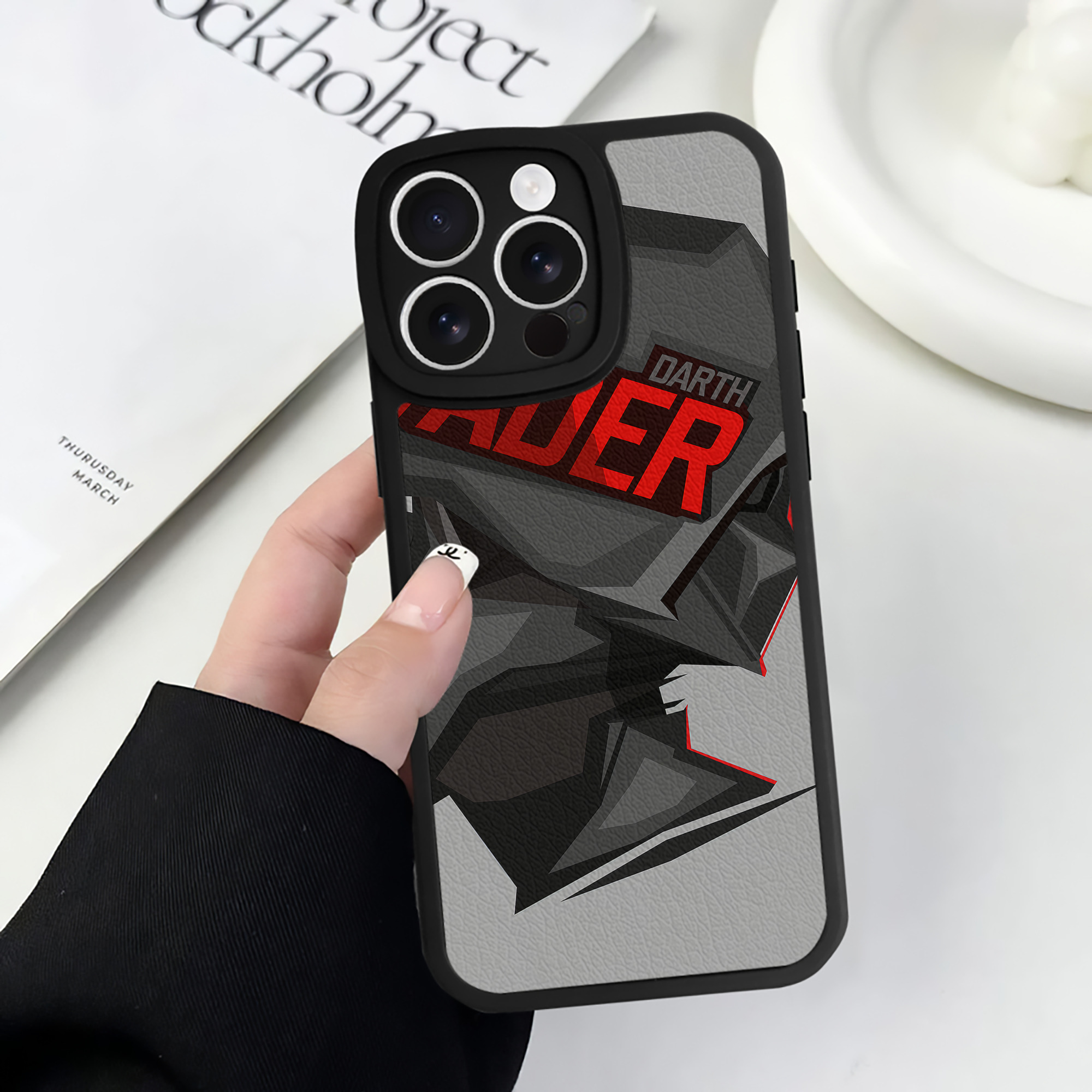 （画像用） スター・ウォーズ Star Wars 【iPhone 16シリーズ対応】シリコンスマホケース（レザー調） 材質：シリコン